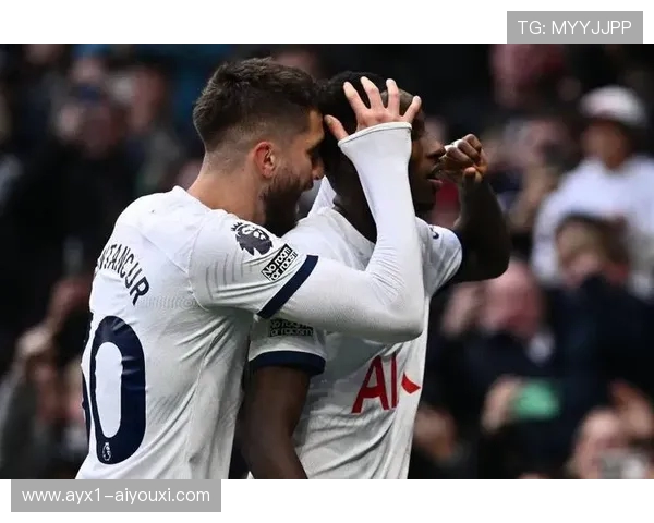 热刺新帅托马斯・弗兰克首访 Hotspur Way 与麦迪逊德拉古辛共商康复大计